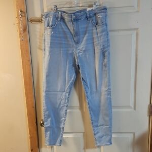 AMERICAN EAGLE HIGH RISE DISTRESSED JEGGING: NEW WITH TAGS: SIZE 20